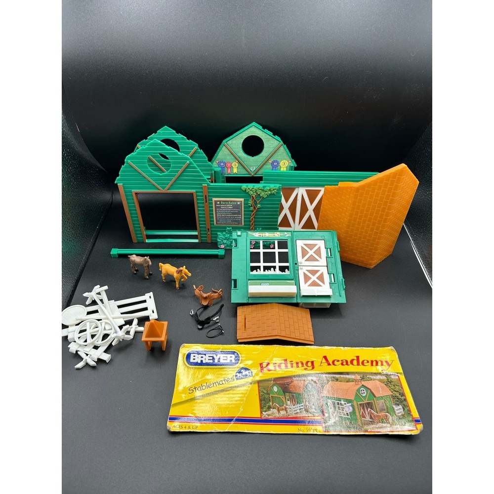 Breyer Stablemates Riding Academy Playset 59202 Horse Stable Barn Incomplete